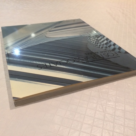 Foster Associates: Recent Works (Architectural Monographs, No 20) Paperback book - Picture 15 of 16